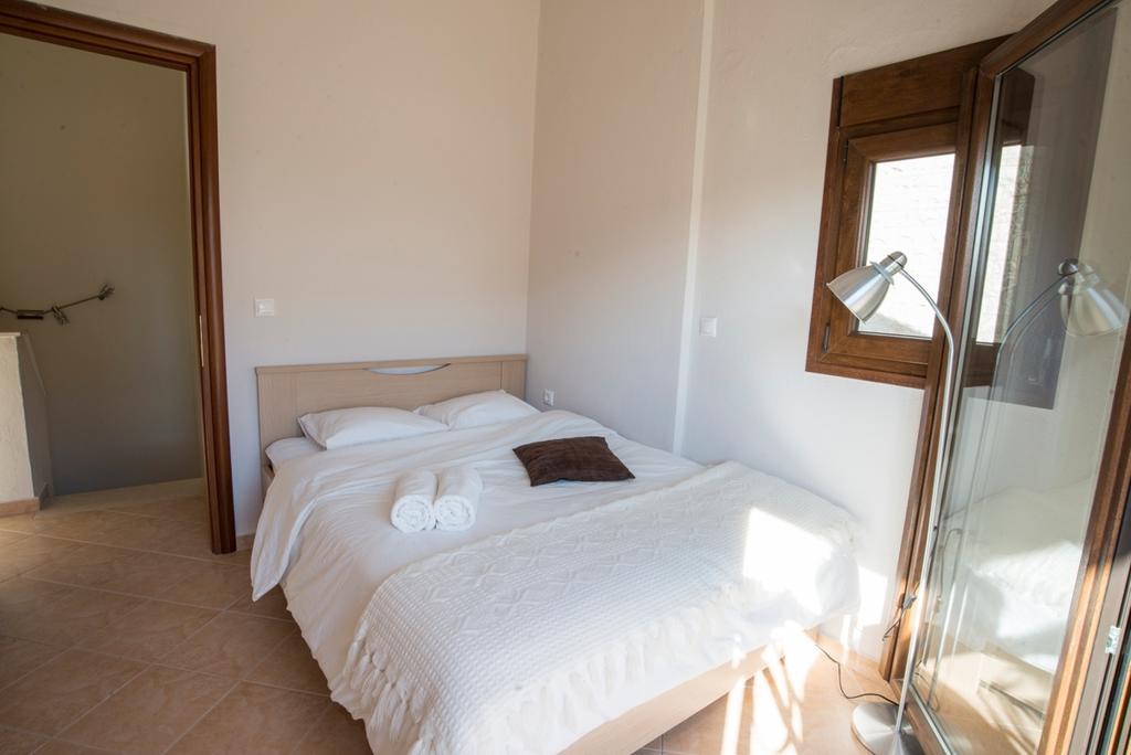 Bouganvillia Homes Nikiti  Room photo