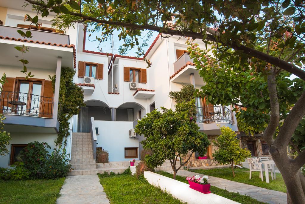 Bouganvillia Homes Nikiti  Exterior photo