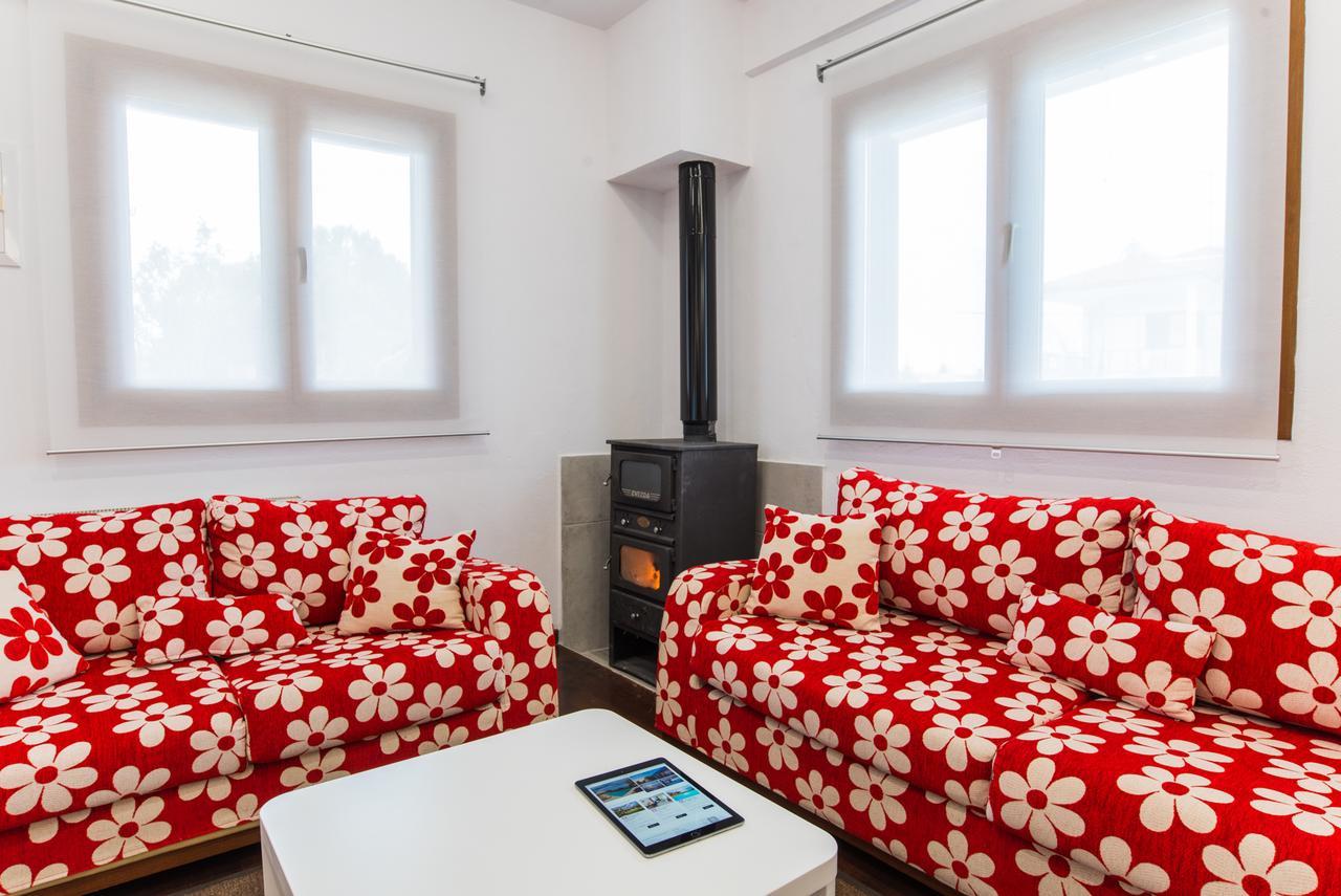 Bouganvillia Homes Nikiti  Room photo